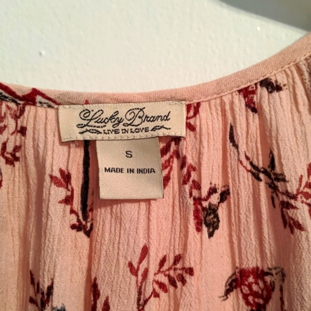 Pretty Lucky Brand Top with 3/4 length sleeves - Picture 3 of 5